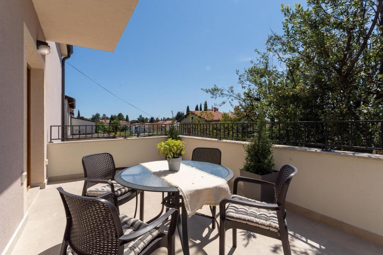 Apartments Alloro By Seeadria Agency Novigrad Istria المظهر الخارجي الصورة